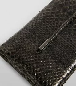 TOM FORD Python Ava Clutch Bag U8003 Clutch Bags 15 TOM FORD Python Ava Clutch Bag U8003 Clutch Bags -TOM FORD Shop tom ford python ava clutch bag 16454875 31894047 1000