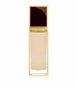 TOM FORD Shade And Illuminate Soft Radiance Foundation SPF 50 0.5 PORCELAIN Foundations