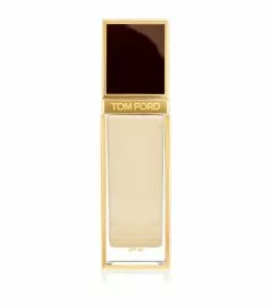 TOM FORD Shade And Illuminate Soft Radiance Foundation SPF 50 1.1 WARM SAND Foundations