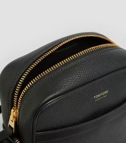 TOM FORD Small Leather Messenger Bag BLK BLK Messenger Bags -TOM FORD Shop tom ford small leather messenger bag 15086190 25842260 1000